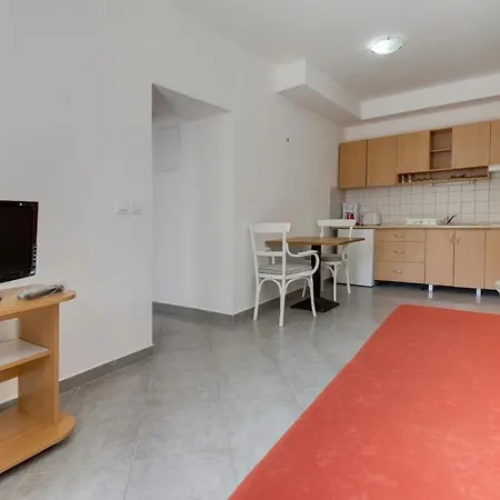 Apartman By The Sea Artatore, Losinj - 8022 *